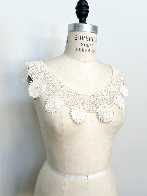 Ecru Cotton Floral Lace Applique for Front Top